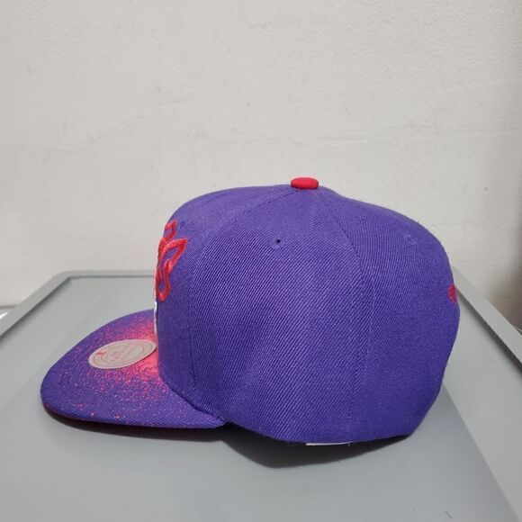 Mitchell & Ness Mens Purple Toronto Raptors NBA Spray Paint Snapback Hat OSFA - Picture 3 of 8